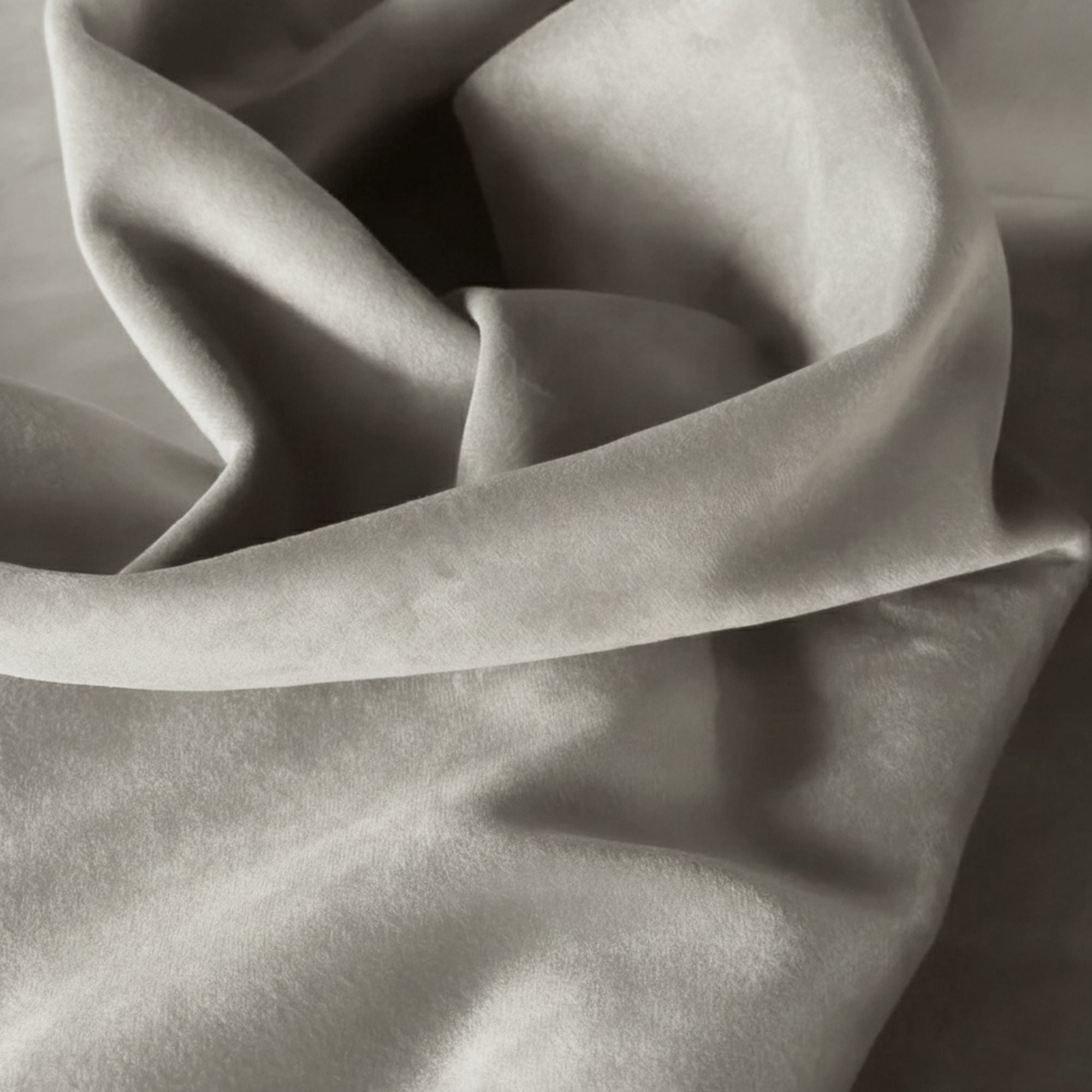 VOGUE FABRIC (Velvet) Ivory 002